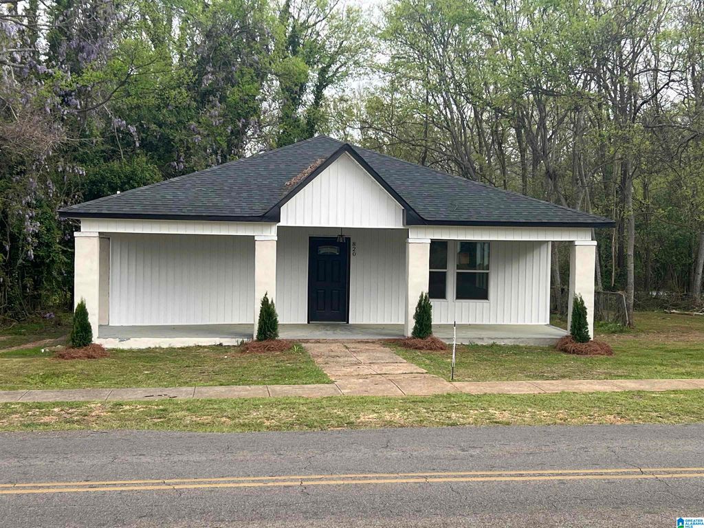 820 SOUTH STREET E, Talladega, AL 35160