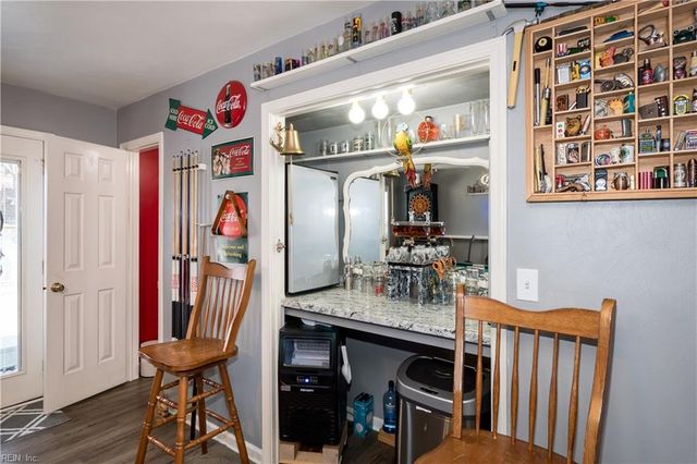 1609 Rollins CT, Virginia Beach, VA 23454