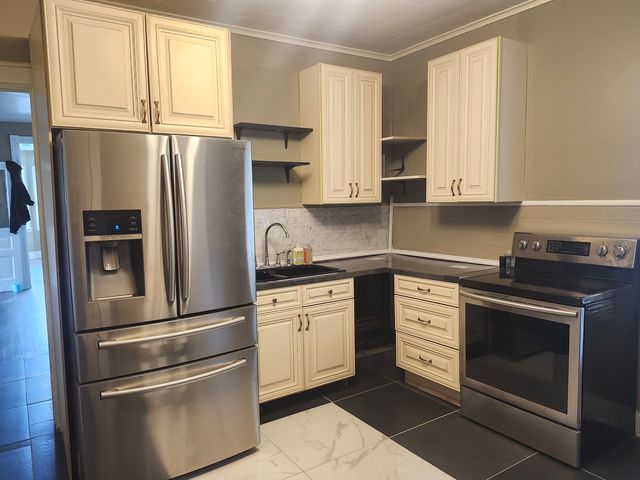 3019 E 80th Street 2, Chicago, IL 60617