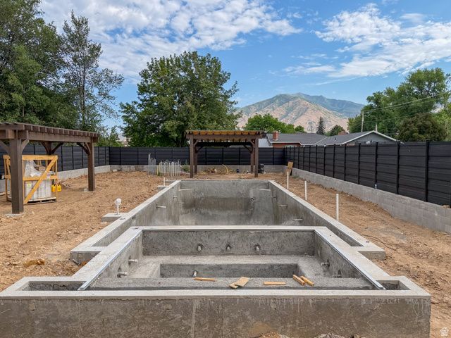 237 S MAIN ST, Mapleton, UT 84664
