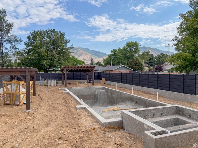 237 S MAIN ST, Mapleton, UT 84664