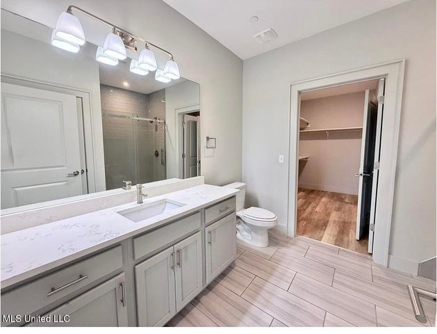 2501 Bienville Boulevard, 126, Ocean Springs, MS 39564