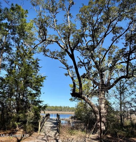 2501 Bienville Boulevard, 126, Ocean Springs, MS 39564