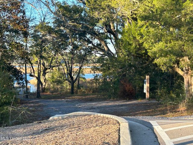 2501 Bienville Boulevard, 126, Ocean Springs, MS 39564