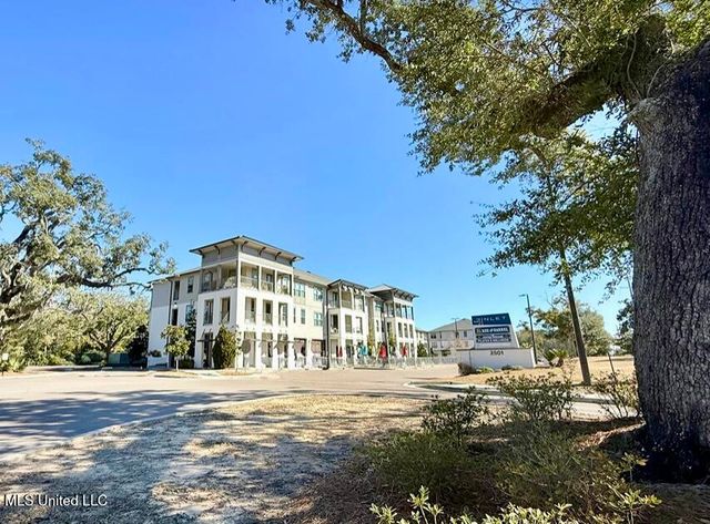 2501 Bienville Boulevard, 126, Ocean Springs, MS 39564