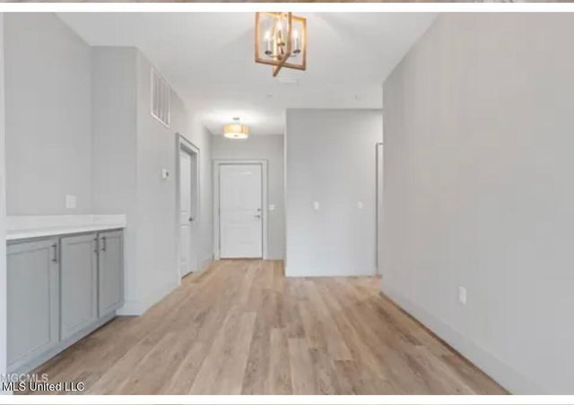 2501 Bienville Boulevard, 126, Ocean Springs, MS 39564