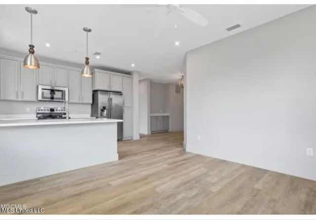 2501 Bienville Boulevard, 126, Ocean Springs, MS 39564