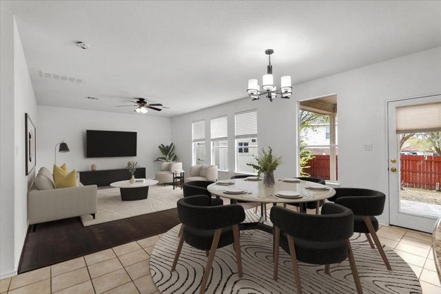 2001 Stephanne Creek CV, Austin, TX 78744