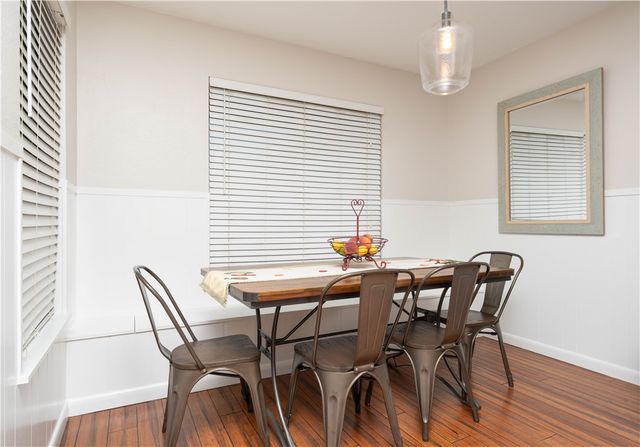 421 Glenoak Dr, Corpus Christi, TX 78418