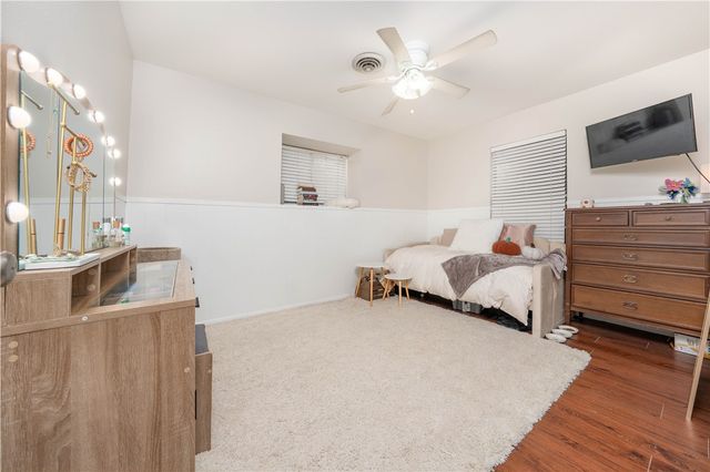 421 Glenoak Dr, Corpus Christi, TX 78418