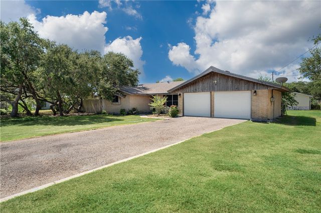 421 Glenoak Dr, Corpus Christi, TX 78418