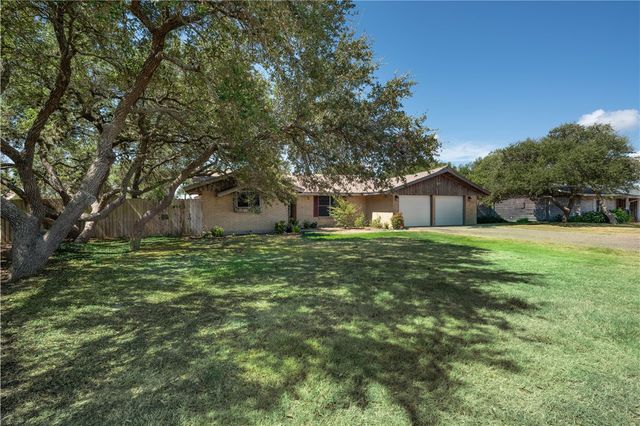 421 Glenoak Dr, Corpus Christi, TX 78418