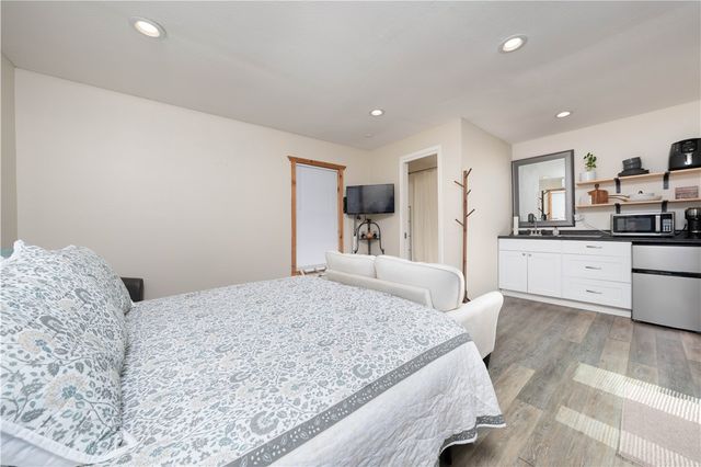 421 Glenoak Dr, Corpus Christi, TX 78418