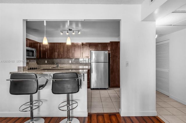 19370 Collins Ave 823, Sunny Isles Beach, FL 33160