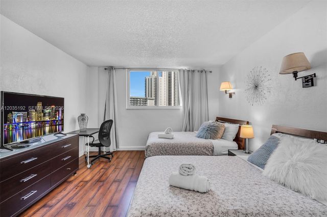 19370 Collins Ave 823, Sunny Isles Beach, FL 33160