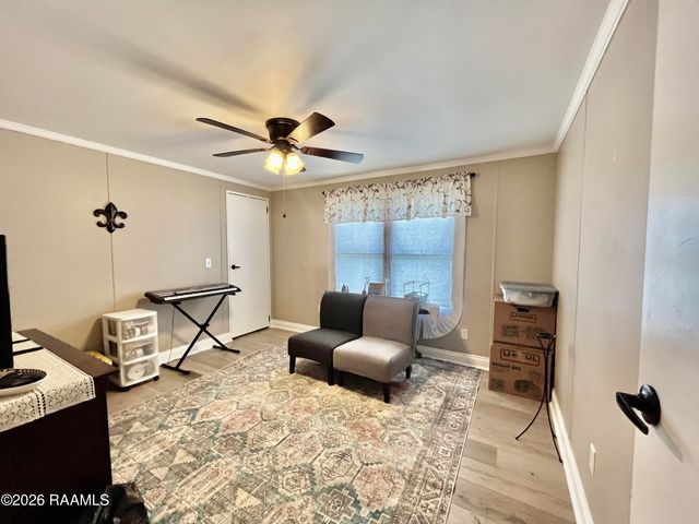 906 Troy Road, New Iberia, LA 70563