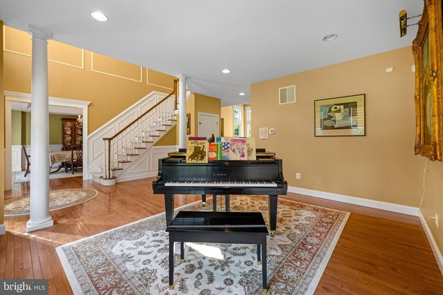 250 HERITAGE RD, Sewell, NJ 08080