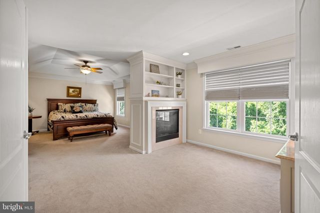 250 HERITAGE RD, Sewell, NJ 08080