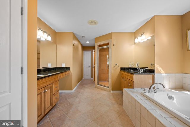 250 HERITAGE RD, Sewell, NJ 08080