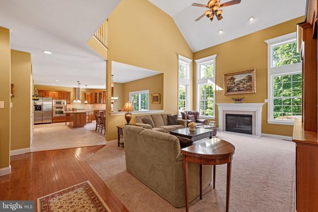 250 HERITAGE RD, Sewell, NJ 08080