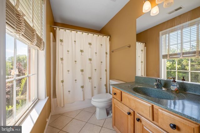 250 HERITAGE RD, Sewell, NJ 08080