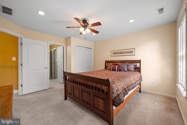 250 HERITAGE RD, Sewell, NJ 08080