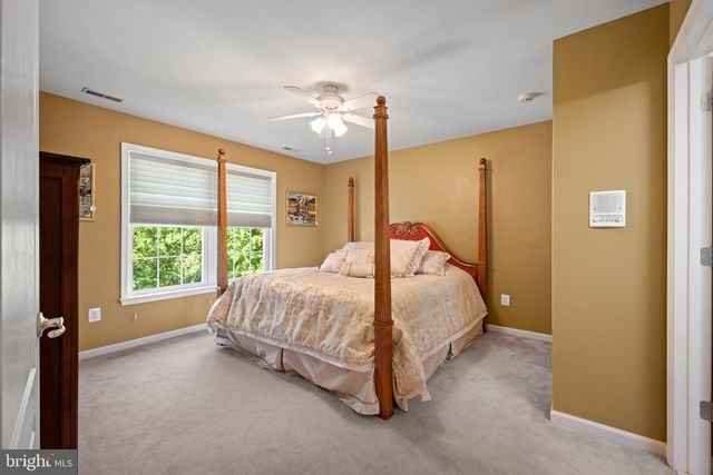 250 HERITAGE RD, Sewell, NJ 08080