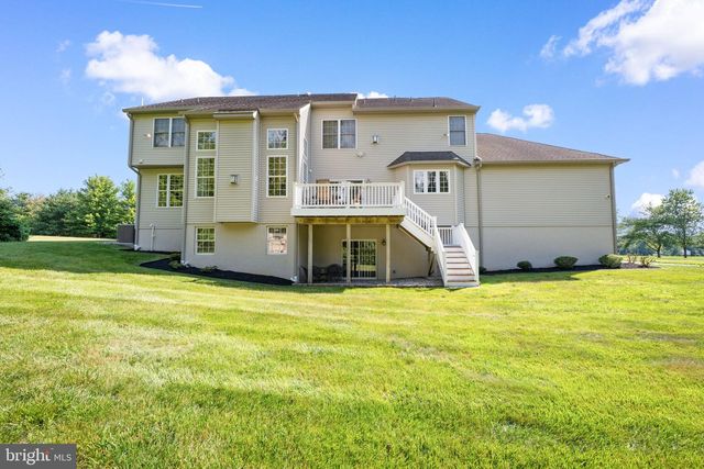 250 HERITAGE RD, Sewell, NJ 08080
