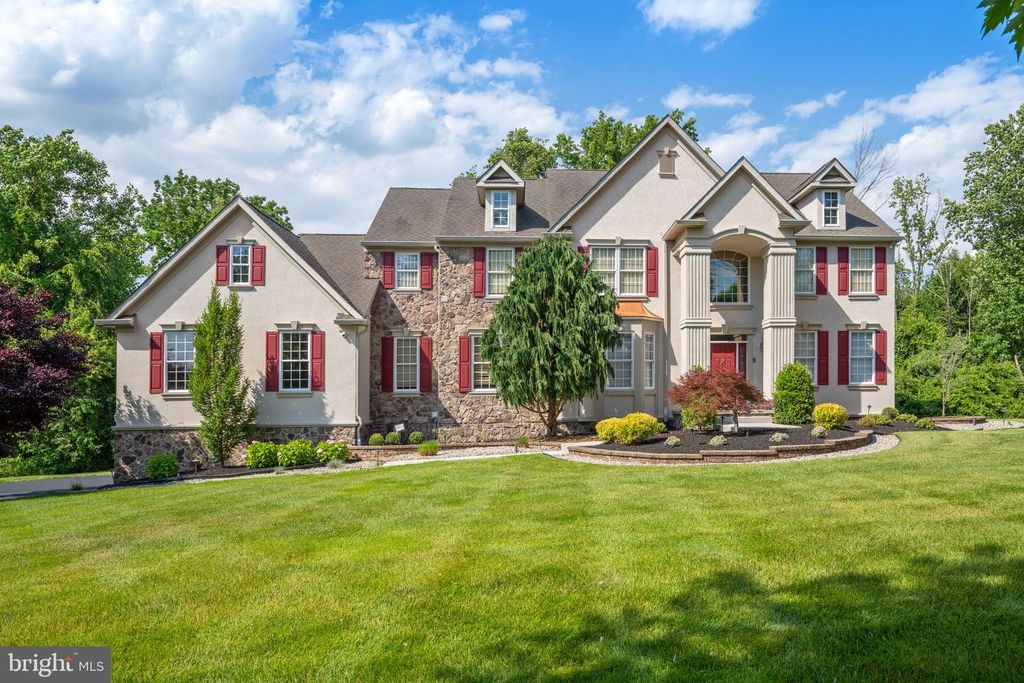 250 HERITAGE RD, Sewell, NJ 08080