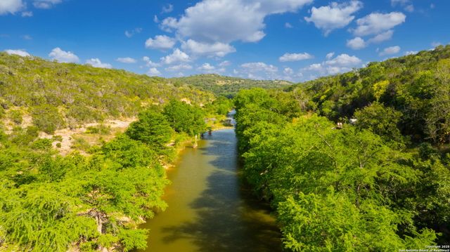 172 Bluff, Dripping Springs, TX 78620