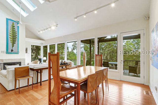 2 Long Marsh Ln, Hilton Head Island, SC 29928