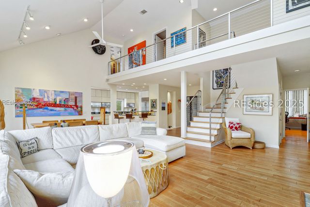 2 Long Marsh Ln, Hilton Head Island, SC 29928