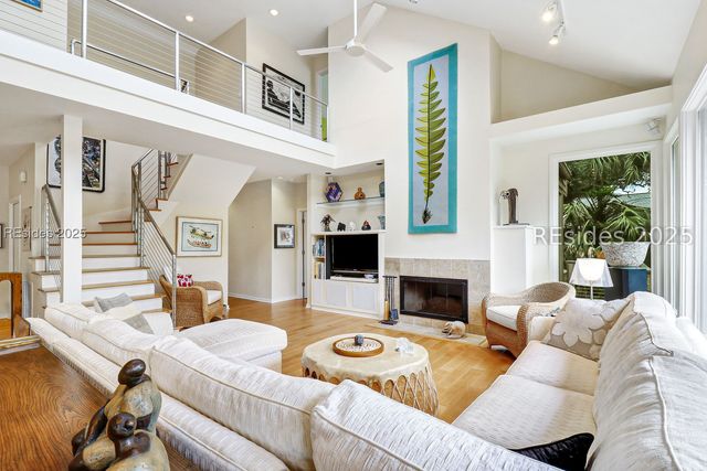 2 Long Marsh Ln, Hilton Head Island, SC 29928