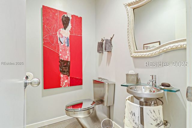 2 Long Marsh Ln, Hilton Head Island, SC 29928