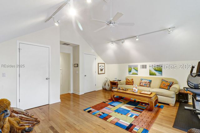 2 Long Marsh Ln, Hilton Head Island, SC 29928