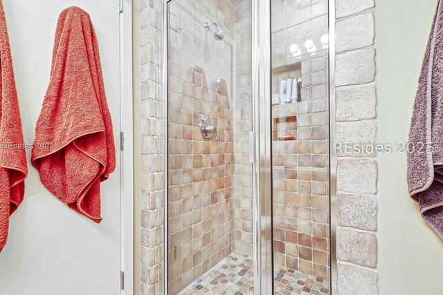 2 Long Marsh Ln, Hilton Head Island, SC 29928