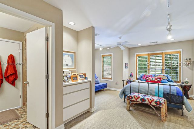 2 Long Marsh Ln, Hilton Head Island, SC 29928