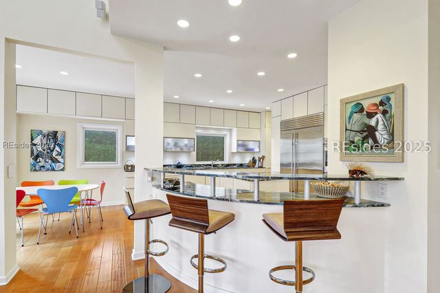 2 Long Marsh Ln, Hilton Head Island, SC 29928