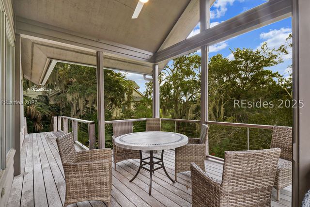 2 Long Marsh Ln, Hilton Head Island, SC 29928