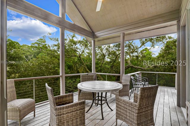 2 Long Marsh Ln, Hilton Head Island, SC 29928