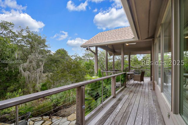 2 Long Marsh Ln, Hilton Head Island, SC 29928