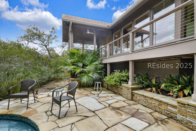 2 Long Marsh Ln, Hilton Head Island, SC 29928