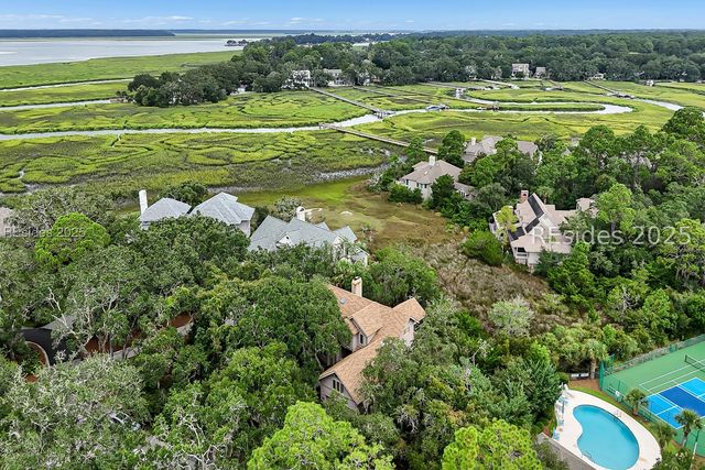 2 Long Marsh Ln, Hilton Head Island, SC 29928