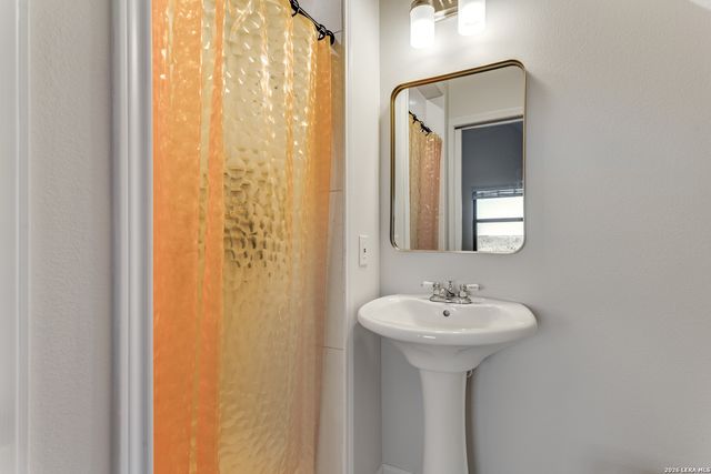 24810 Broken Trail, San Antonio, TX 78255