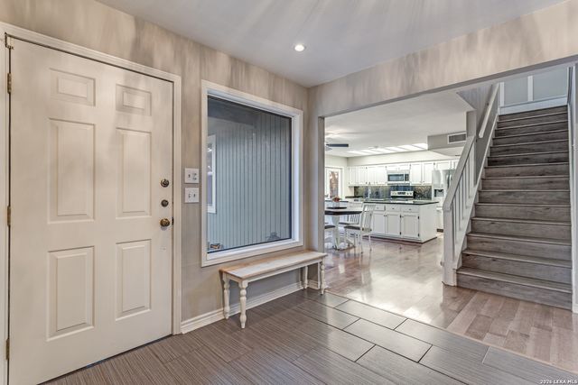 24810 Broken Trail, San Antonio, TX 78255