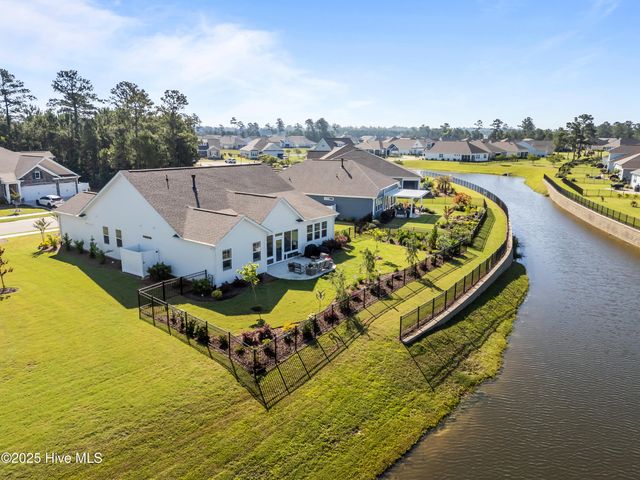 9250 Crossbill Drive, Leland, NC 28451