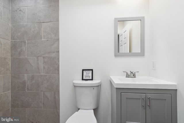 912 N MILTON AVE, Baltimore, MD 21205