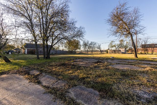 2725 Sarah Street, Waco, TX 76706