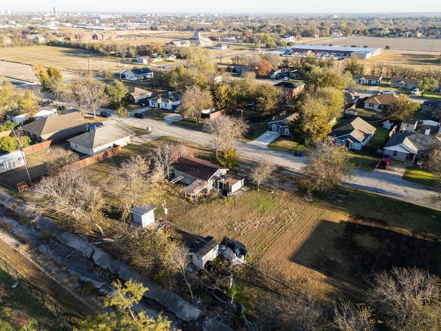 2725 Sarah Street, Waco, TX 76706