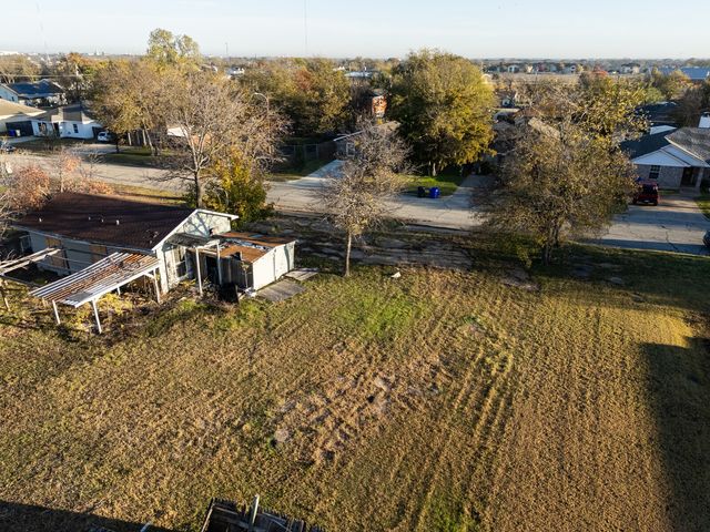 2725 Sarah Street, Waco, TX 76706